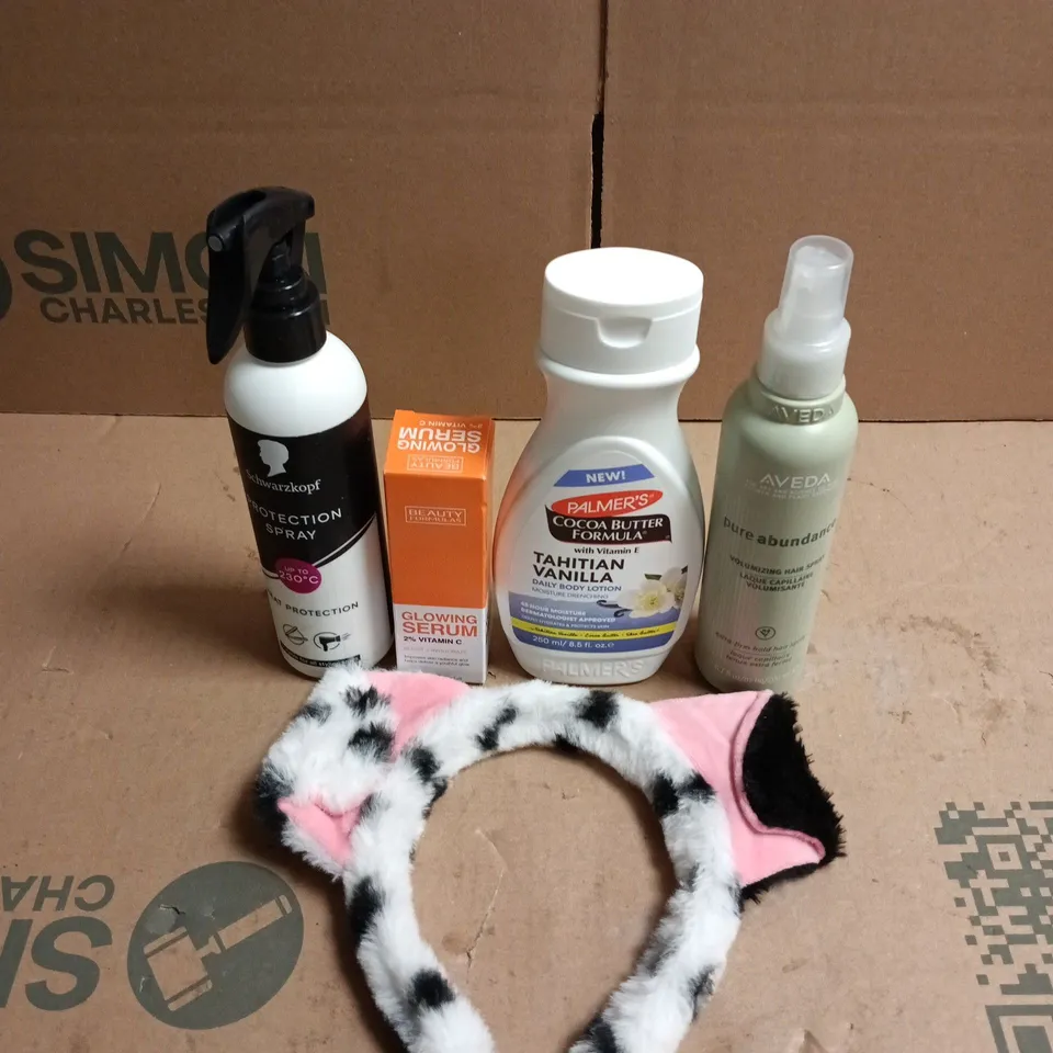 APPROXIMATEY 20 ASSORTED HEALTH AND BEAUTY PRODUCTS TO INCLUDE - PALMER'S COCOA BUTTER - SCHWARZKOPF HEAT PROTECTION SPRAY AND COW HEAD BAND