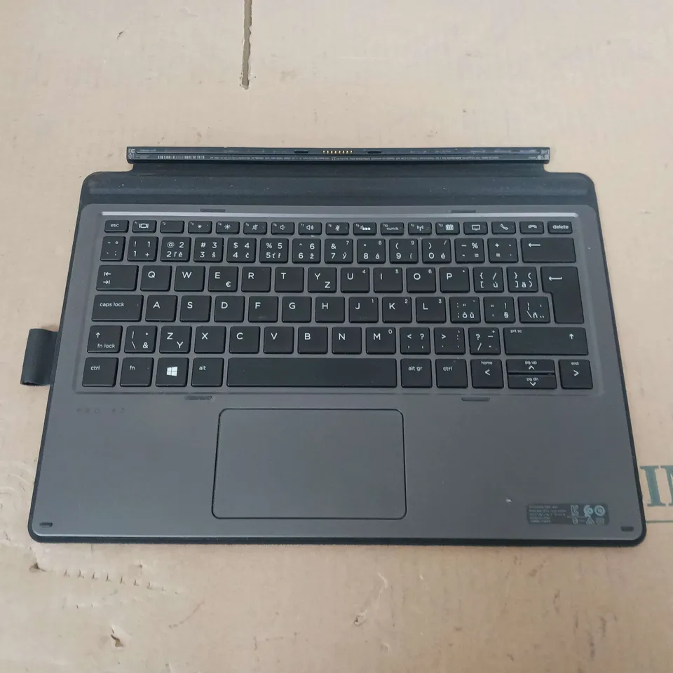 PRO X2 HSN-D06K DETACHABLE KEYBOARD