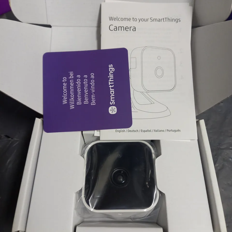 BOXED SMART THINGS CAMERA