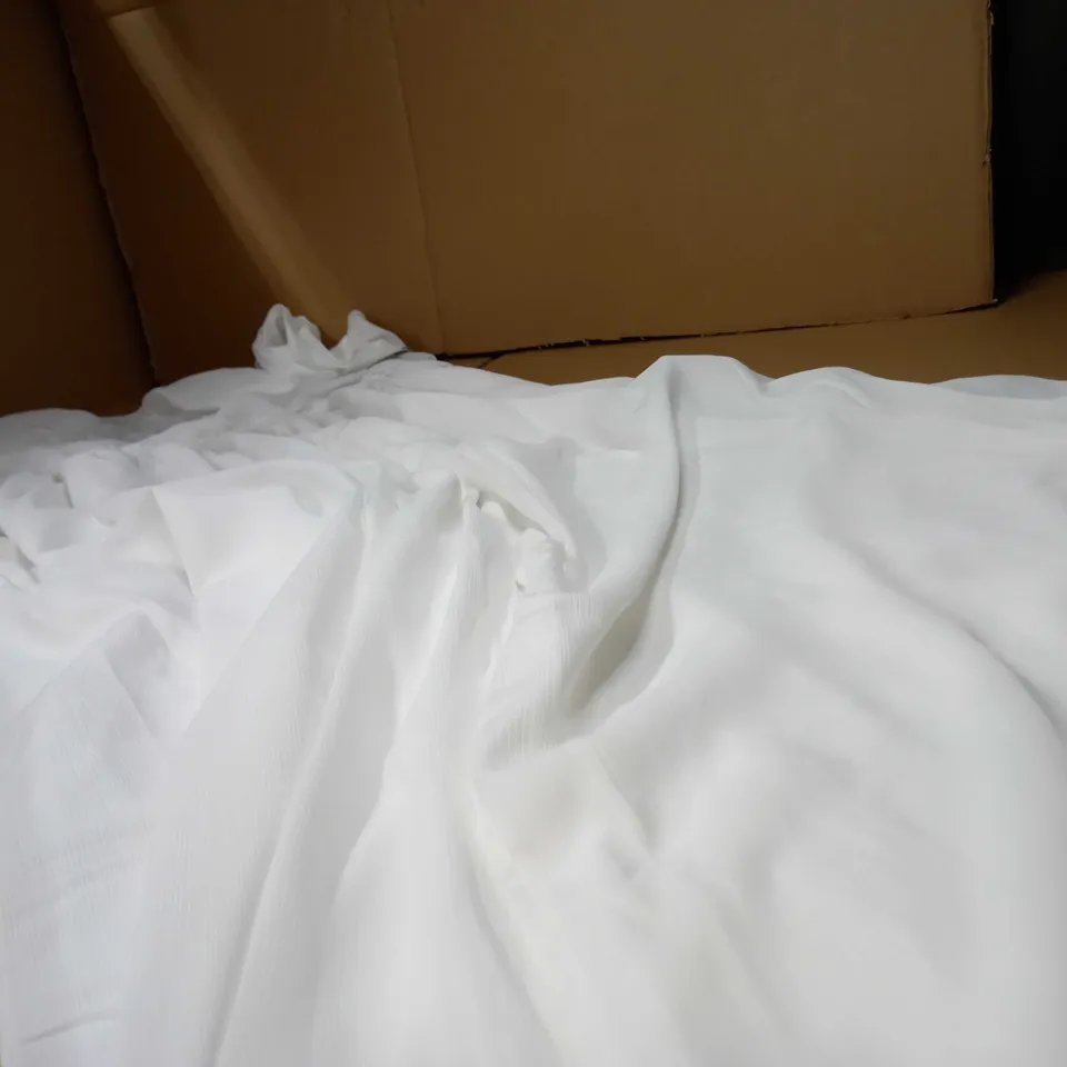 BOOHOO IVORY OFF SHOULDER OCCASION MAXI DRESS - SIZE 14 TALL