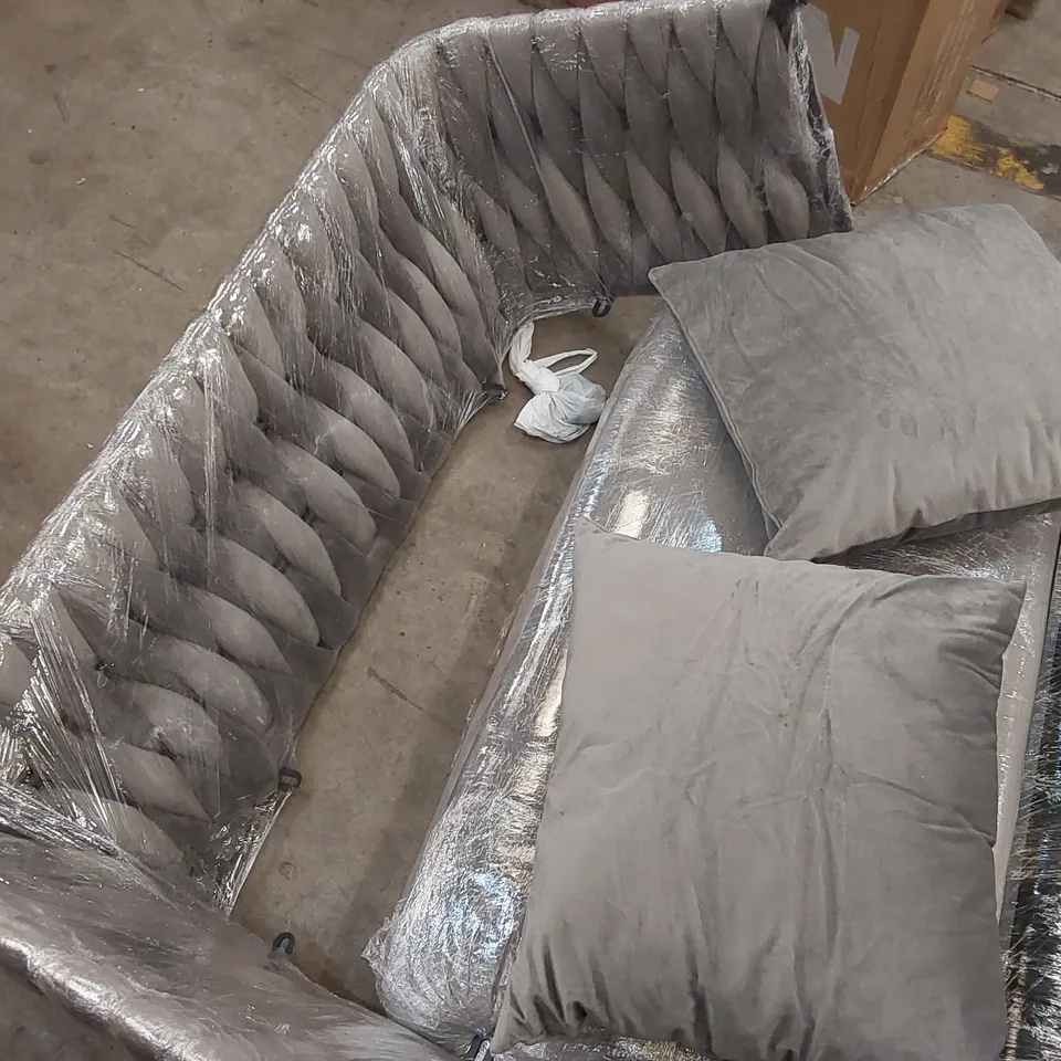 BOXED DESIGNER GREY VELVET SOFA (1 BOX)