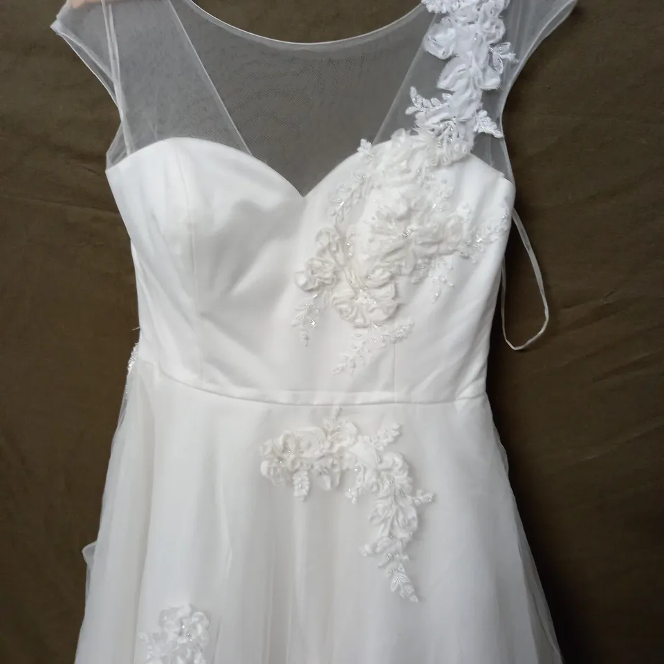 WHITE ROSE PLUS NET OVERLAY EMBELLISHED WEDDING DRESS - UK 18