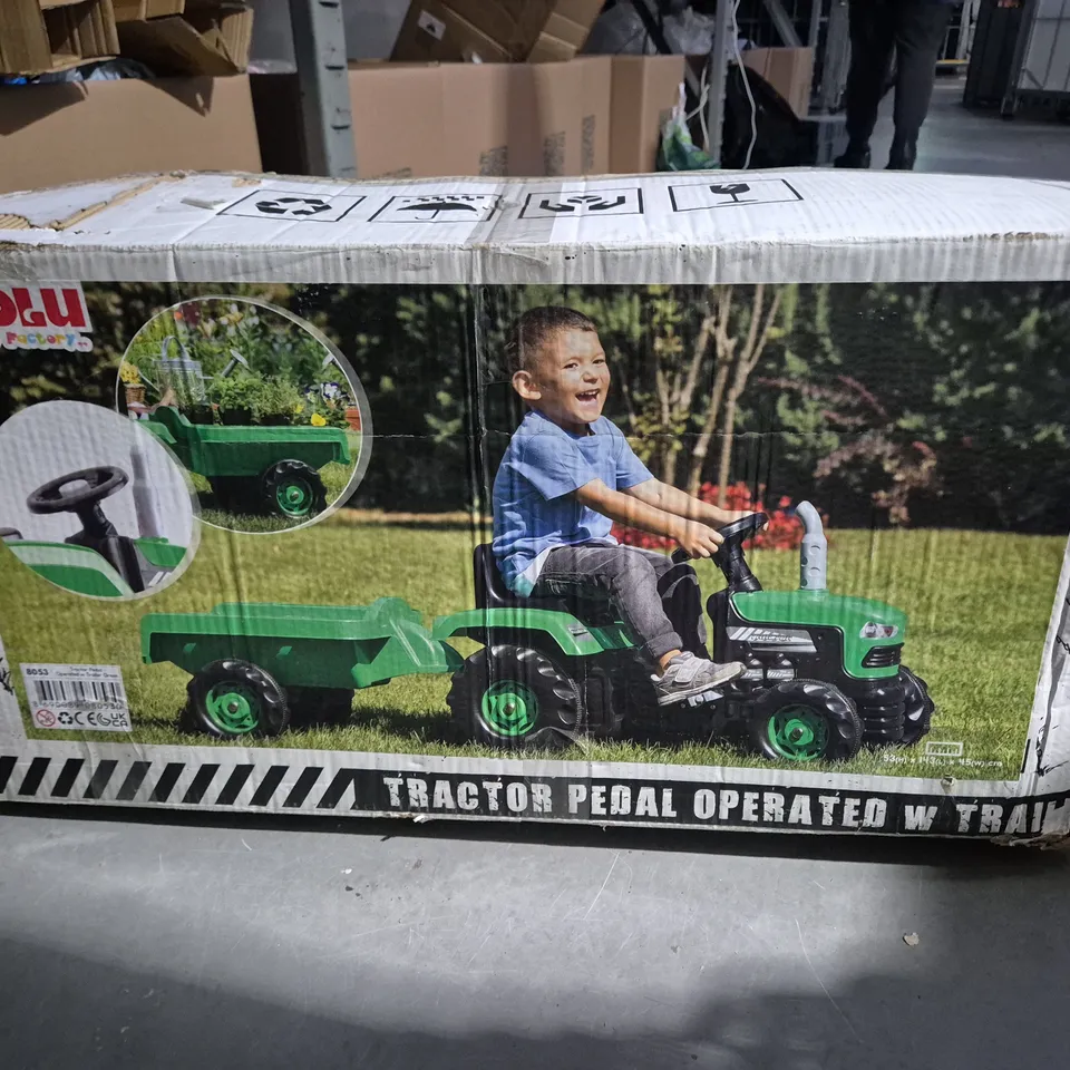 DOLU TOYS TRACTOR PEDAL OPERATED WITH TRAILER – GREEN RIDE-ON TOY