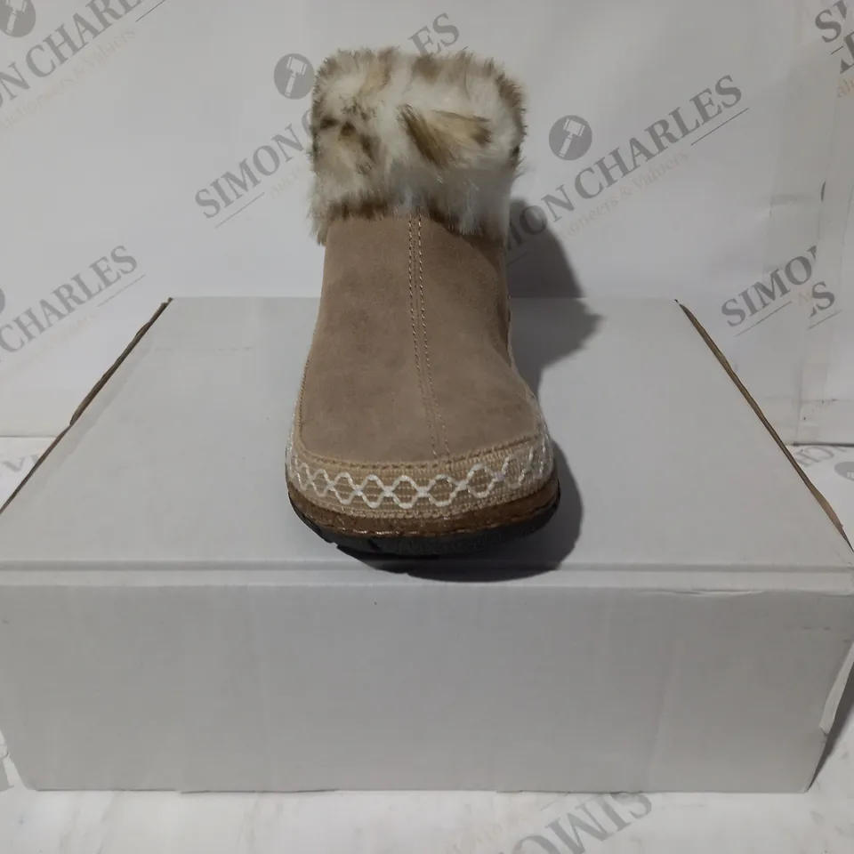BOXED PAIR OF EARTH ORIGINS EMMALYN BEIGE BOOTIES - SIZE 5