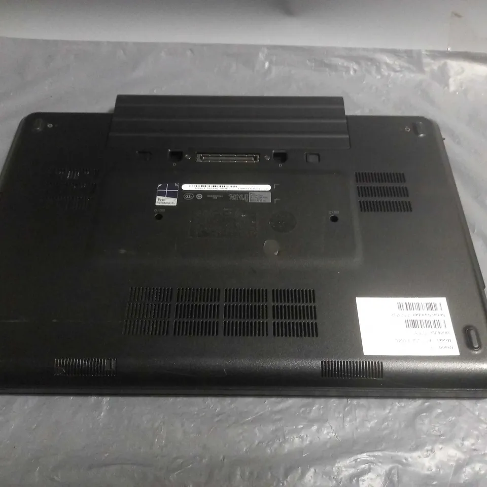 DELL LATITUDE E5540 LAPTOP