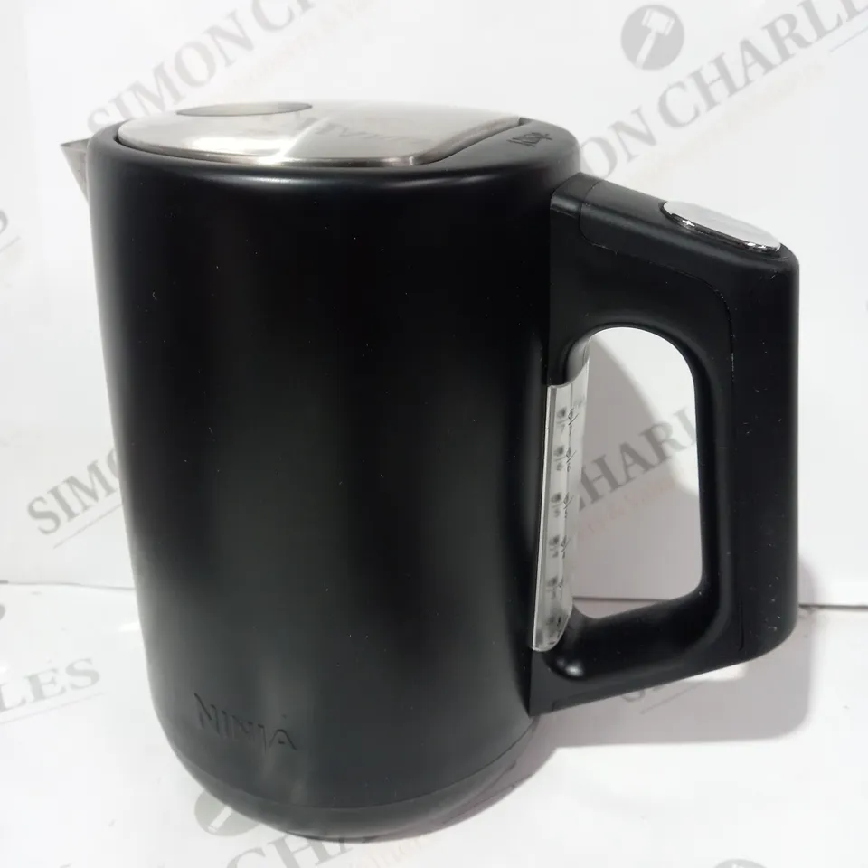 BOXED NINJA PERFECT TEMPERATURE KETTLE KT200UK