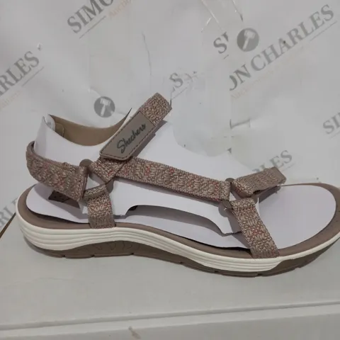 SKECHERS TAN STRAPPED SANDALS SIZE 8