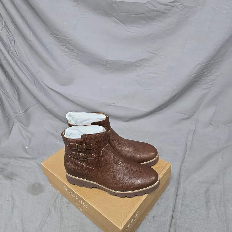VIONIC CARISSA BROWN LEATHER ANKLE BOOTS – UK 5 (US 7.5)