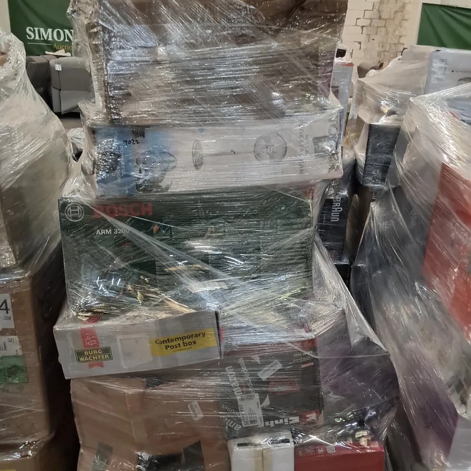 PALLET OF APPROXIMATELY 20 UNPROCESSED RAW RETURN HOUSEHOLD AND ELECTRICAL GOODS TO INCLUDE;