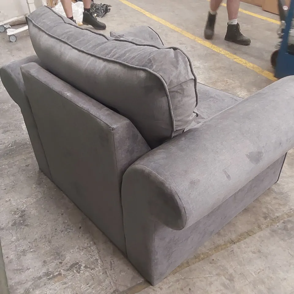 BEATRICE FABRIC ARMCHAIR