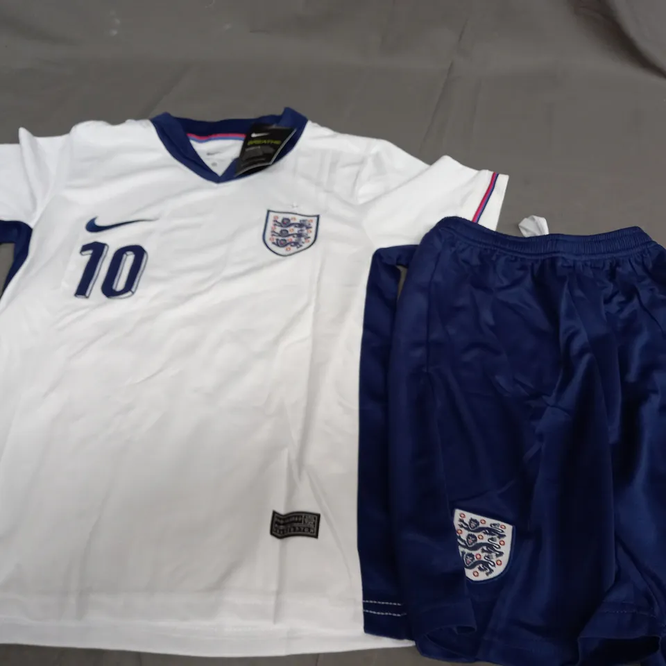 NIKE ENGLAND 2024 EUROS HOME SHIRT - BELLINGHAM 10 - SIZE 24 KIDS