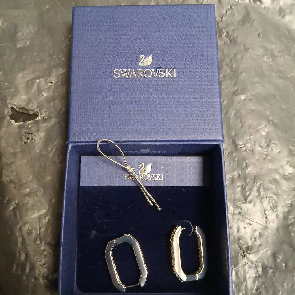 SWAROVSKI CRYSTAL EARRINGS – SILVER-TONE, GEOMETRIC OUTLINE (BOXED)