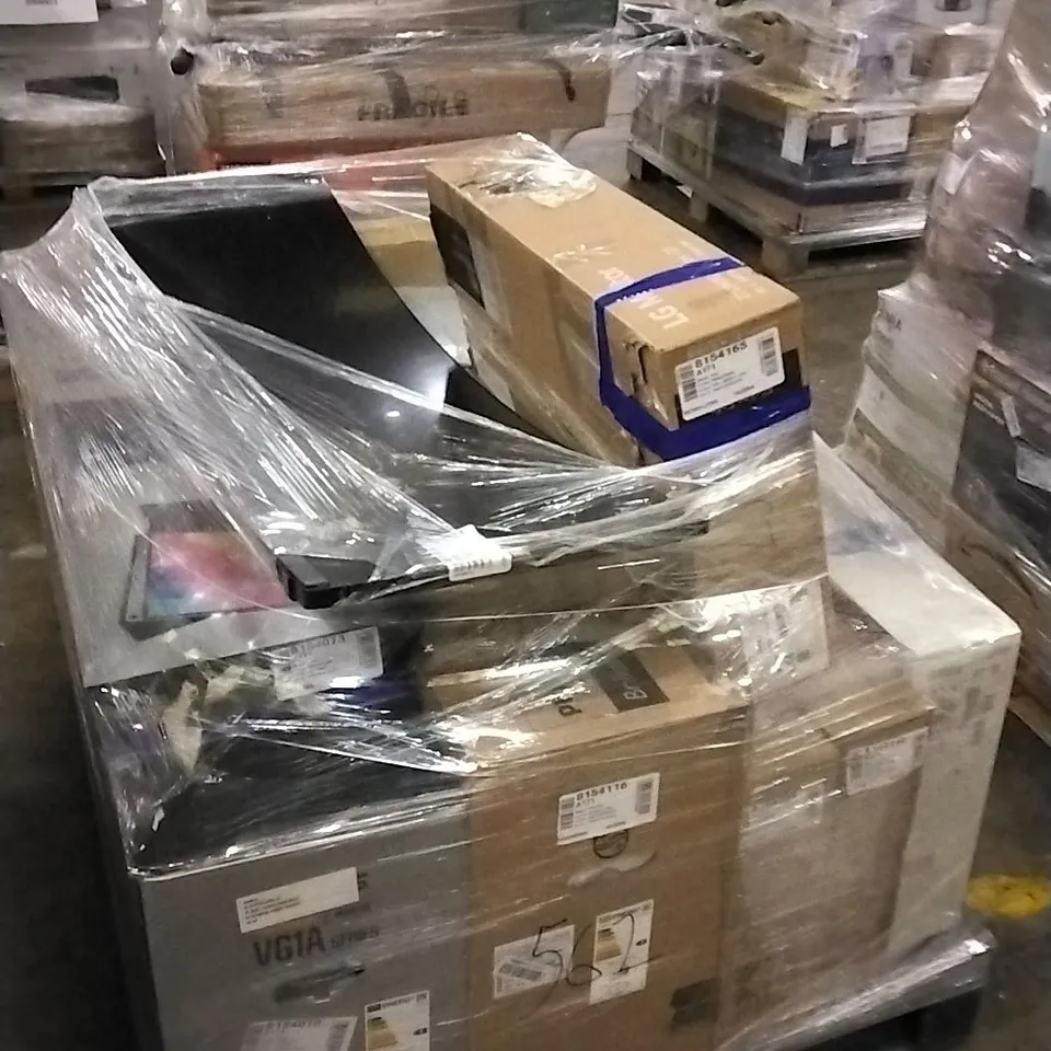 PALLET OF APPROXIMATELY 10 ASSORTED MONITORS TO INCLUDE