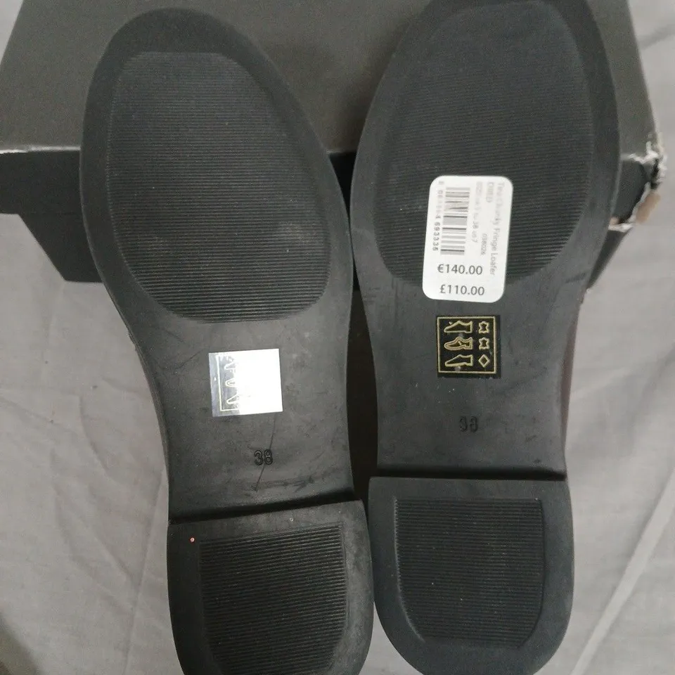 BOXED MINT VELVET TINA CHUNKY FRINGE LOAFER IN BURGUNDY LEATHER, UK 5 (EU 38)