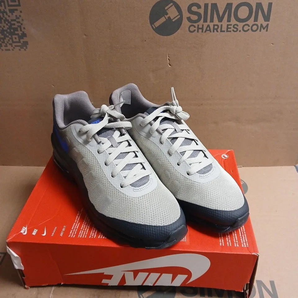 NIKE RUNNING SHOES – GREY/BLUE, UK SIZE 10 INCLUDES PAIR OF NIKE SOCKS