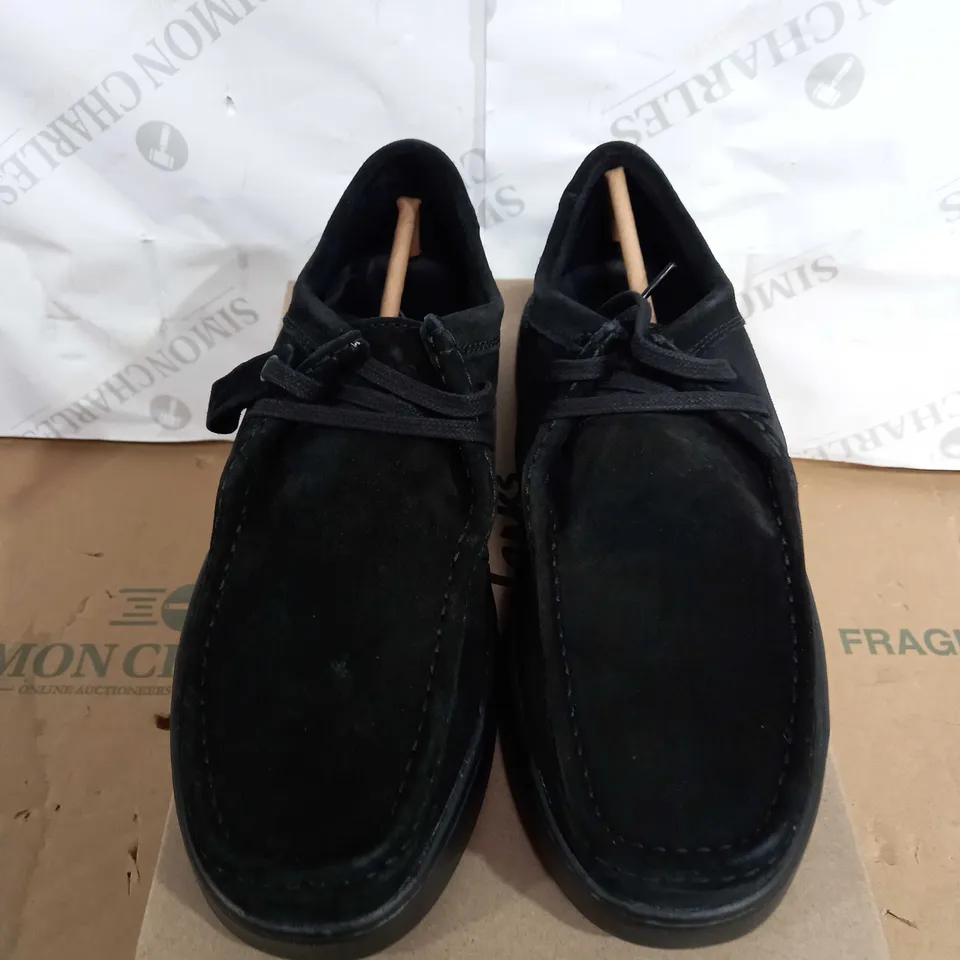 BOXED PAIR OF CLARKS BLACK SUEDE LOAFERS SIZE 8