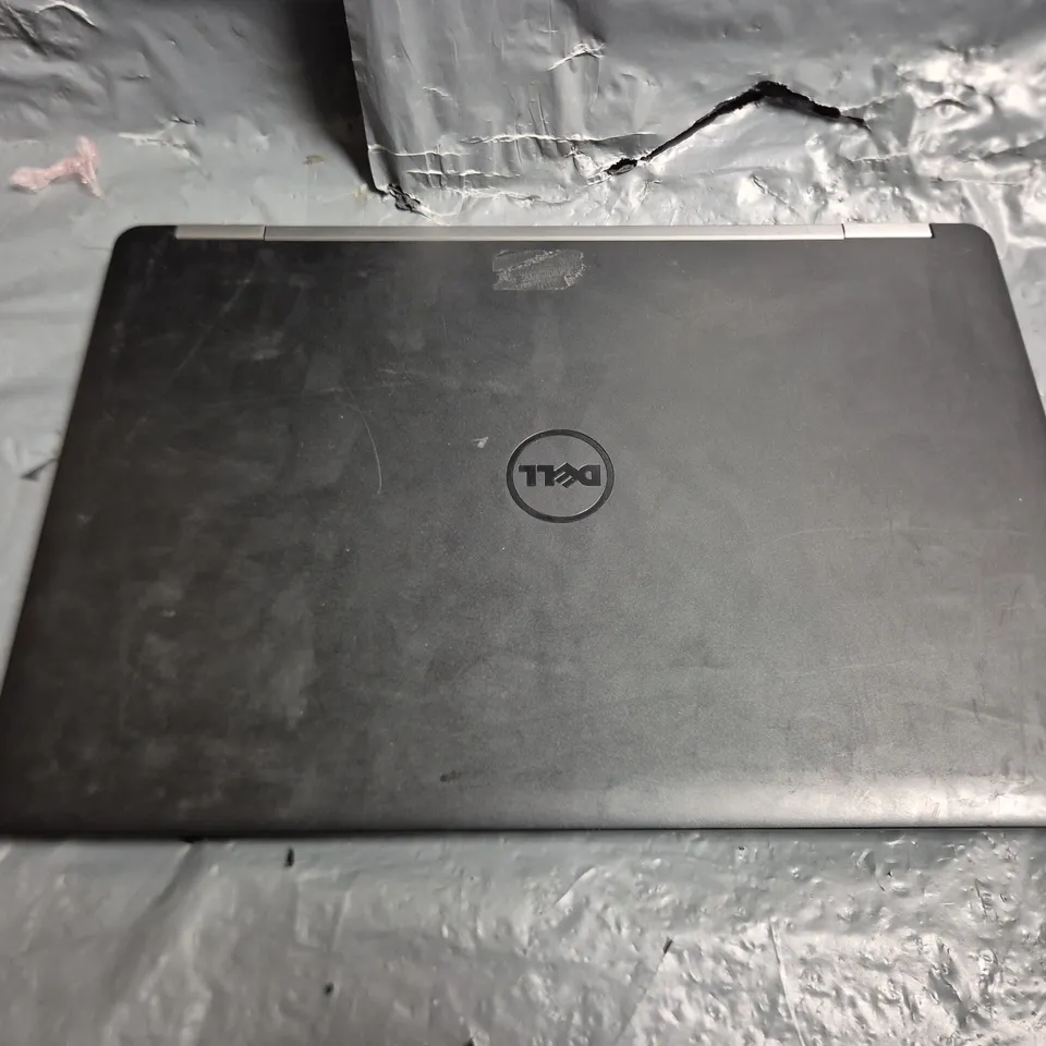 DELL LATITUDE E5570 LAPTOP