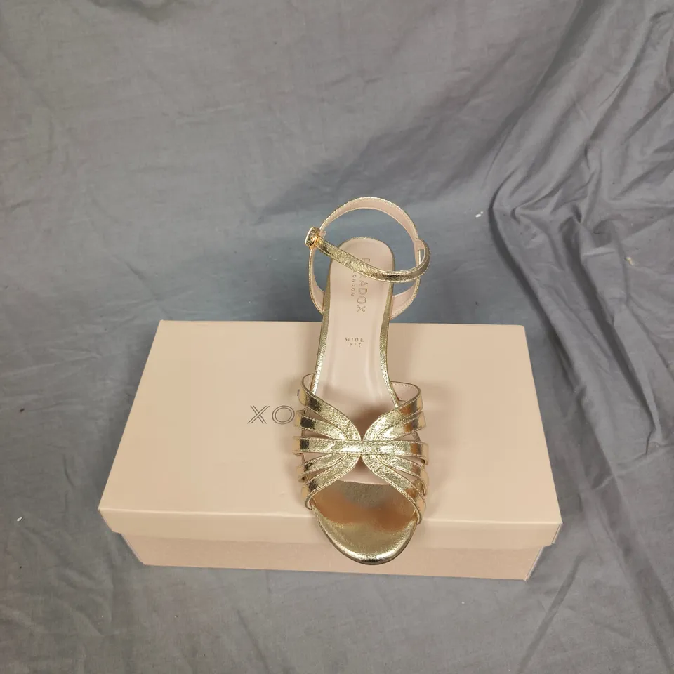PARADOX LONDON TAYTUM WIDE FIT SANDALS – CHAMPAGNE METALLIC, UK 5 (EU 38)
