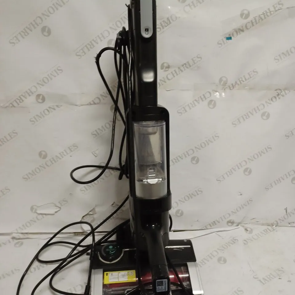 SHARK STRATOS CORDLESS VACUUM ANTI-HAIR WRAP // COLLECTION ONLY