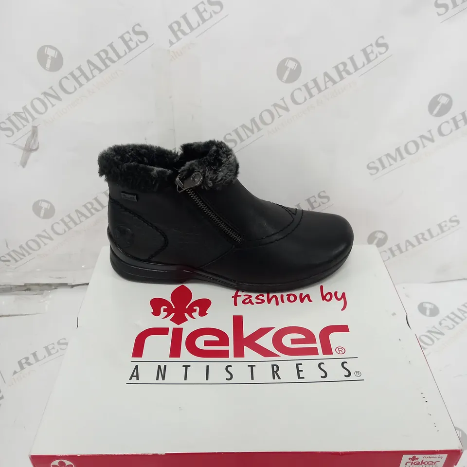 RIEKER FUR CUFF BOOT BLACK SIZE 4 - BOXED 