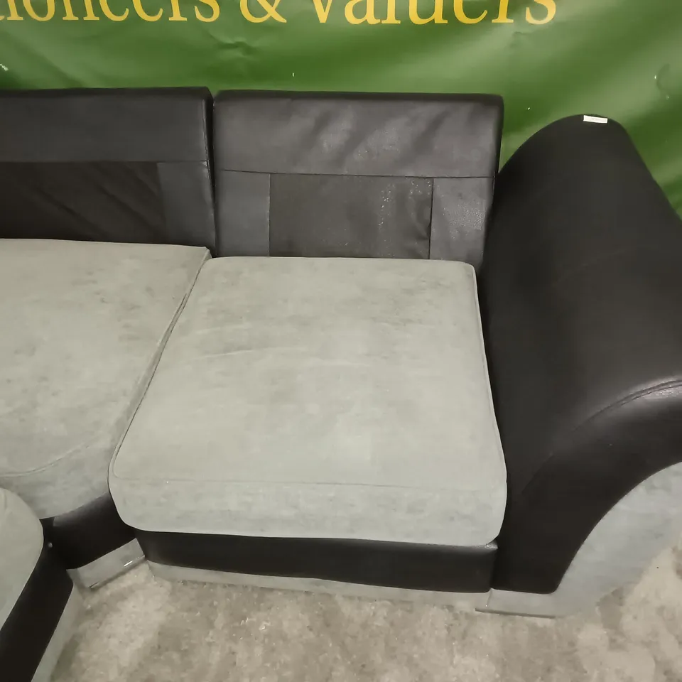 TWO-TONE GREY FABRIC WITH BLACK FAUX LEATHER CORNER SOFA WITH CHROME DETAIL - NO BACK CUSHIONS