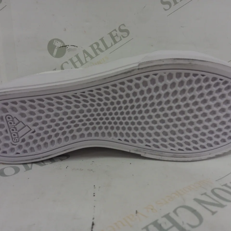 ADIDAS BRAVADO 2.0 MID RISE TRAINERS IN WHITE - UK 4 1/2