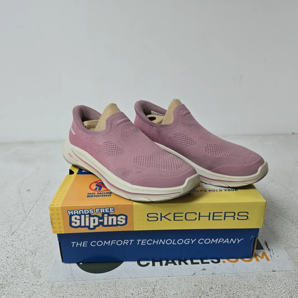 SKECHERS MAUVE GO WALK TRAINERS SIZE 7 BOXED