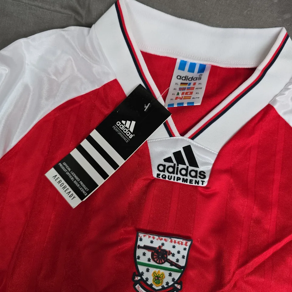 ARSENAL FC ADIDAS JERSEY – RED HOME SHIRT WITH JVC SPONSOR, BACK ADEGREAT 00 (XL)