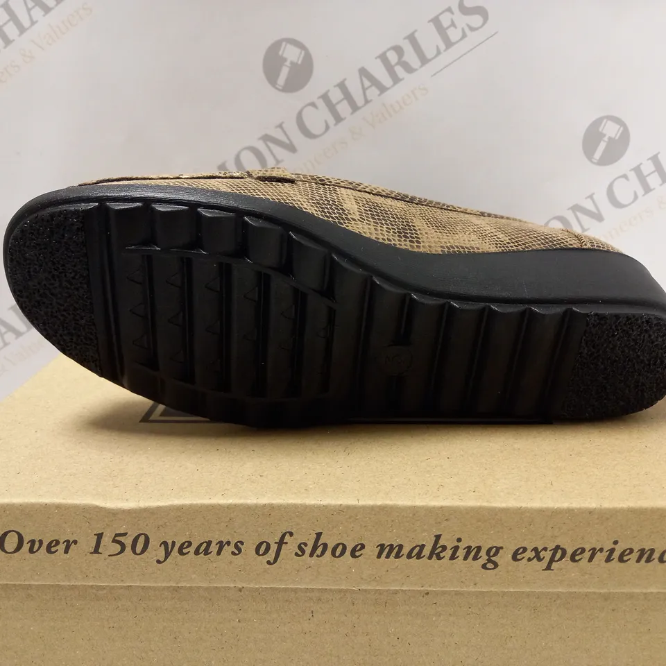 BOXED PAIR OF CUSHION WALK SLIP ON SHOES, NATURAL - SIZE 5 
