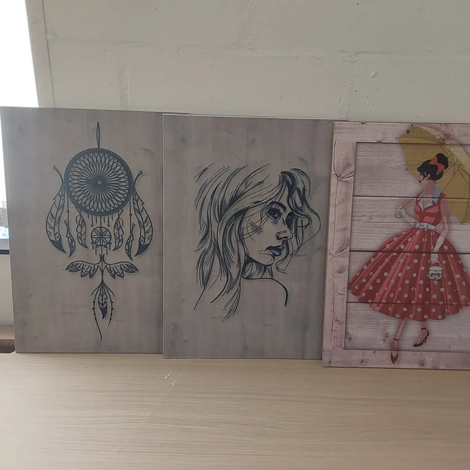 10 X BRAND NEW BOXED DECORATIVE WOODEN PANEL PIECES - DESIGNS VARY