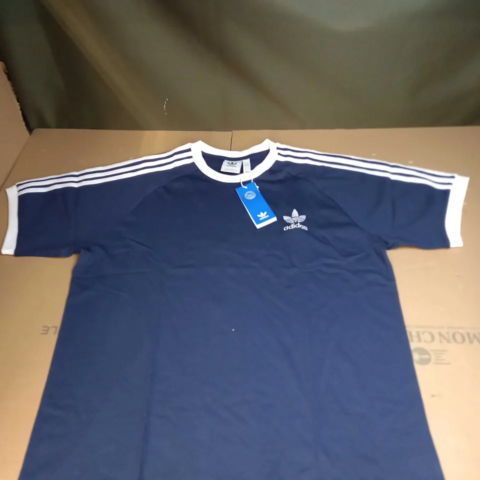 ADIDAS ORIGINA LOGO T-SHIRT SIZE L