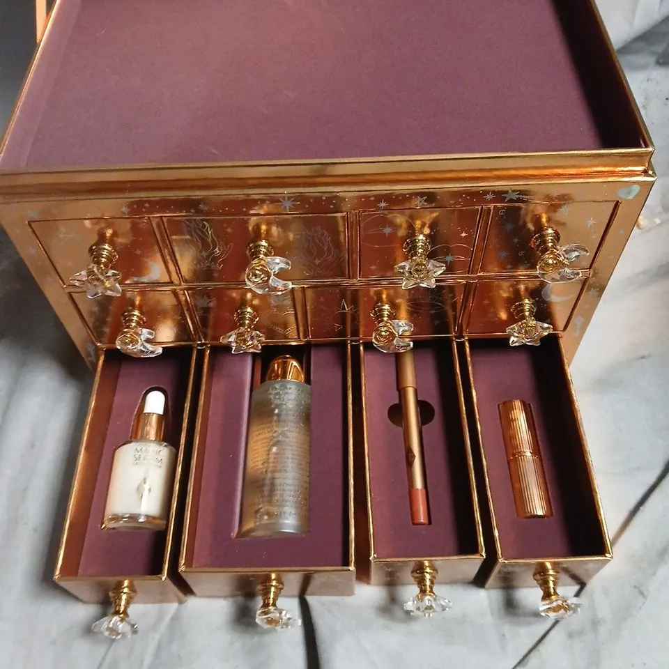 CHARLOTTE TILBURY ADVENT CALENDAR MAKE-UP SET – COPPER-GOLD BOX WITH 12 DRAWERS