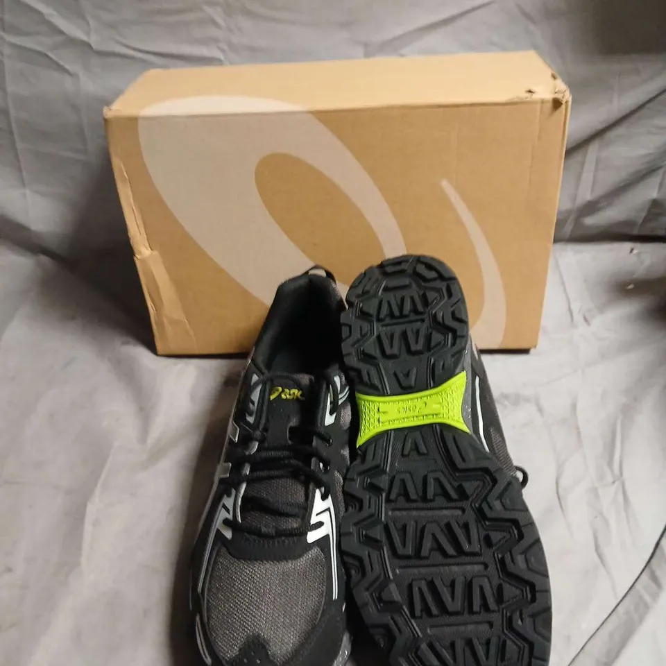 ASICS RUNNING SHOES – BLACK/GREY WITH NEON YELLOW ACCENTS - SIZE UK 9.5