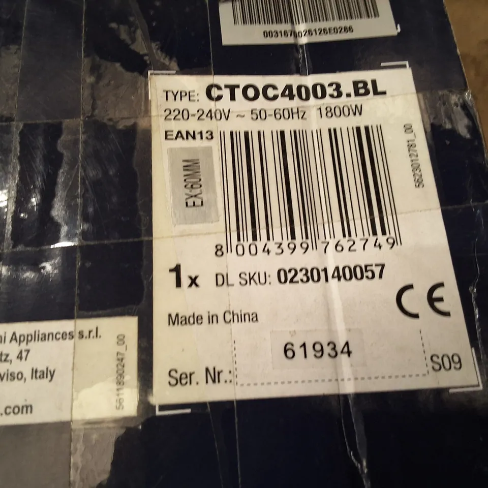 BOXED DE'LONGHI ICONA CAPITALS CTOC4003-BL 4-SLICE TOASTER – DARK BLUE