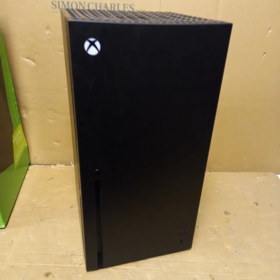 XBOX SERIES X REPLICA MINI FRIDGE THERMOELECTRIC COOLER 1.5:1