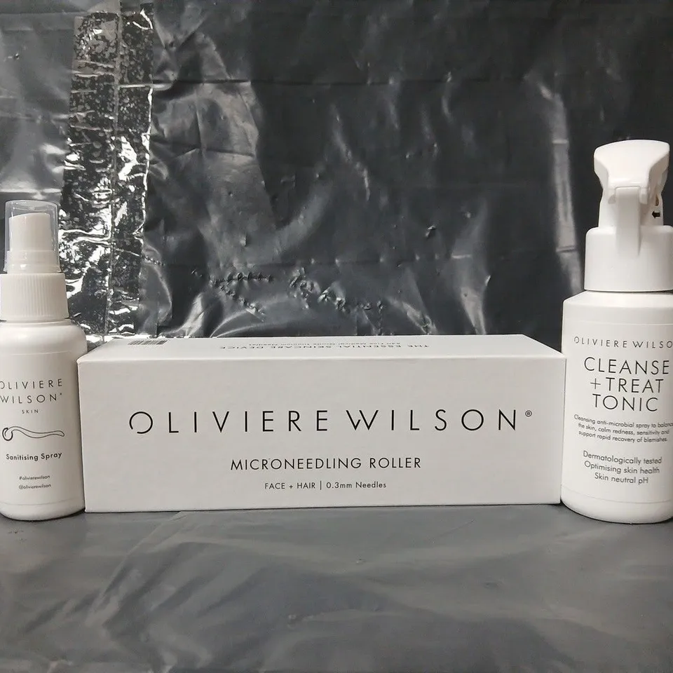BOXED OLIVIERE WILSON MICRONEEDLING ROLLER WITH SANITISING SPRAY & CLEANSE + TREAT TONIC