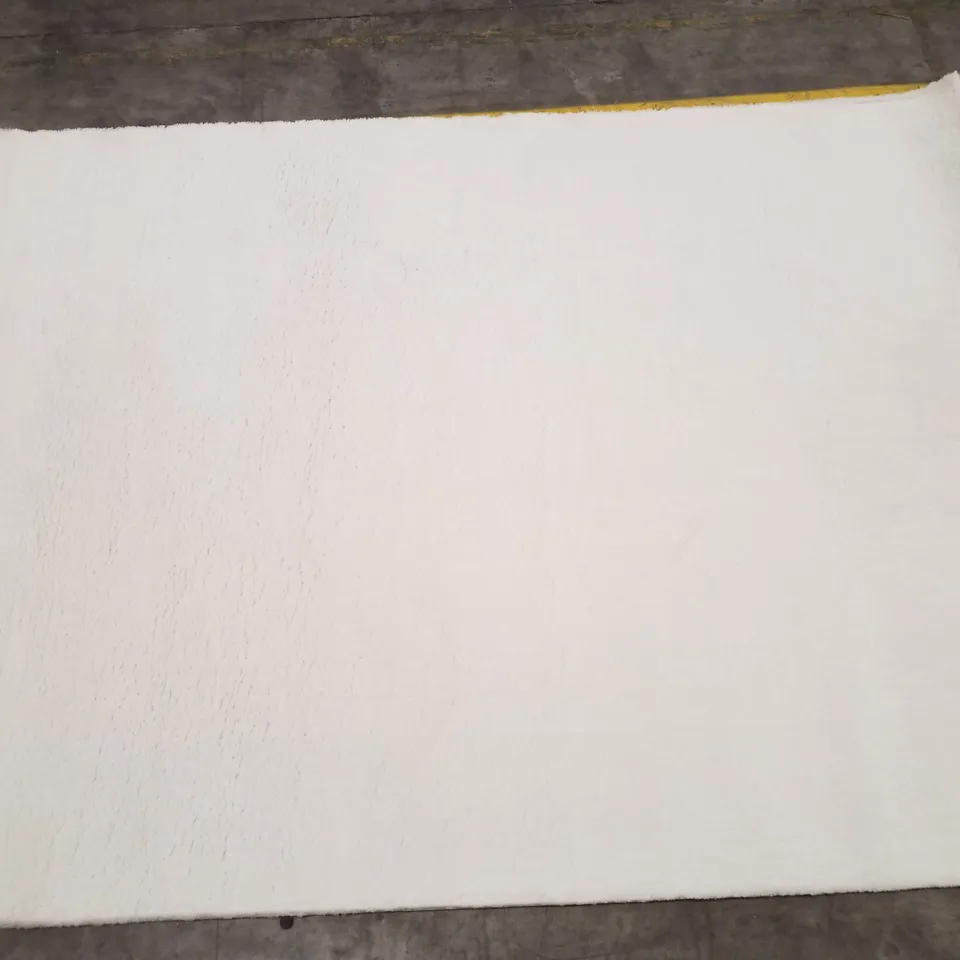 QUALITY DESIGNER LOFT RUG IN CREAM - 160×220CM