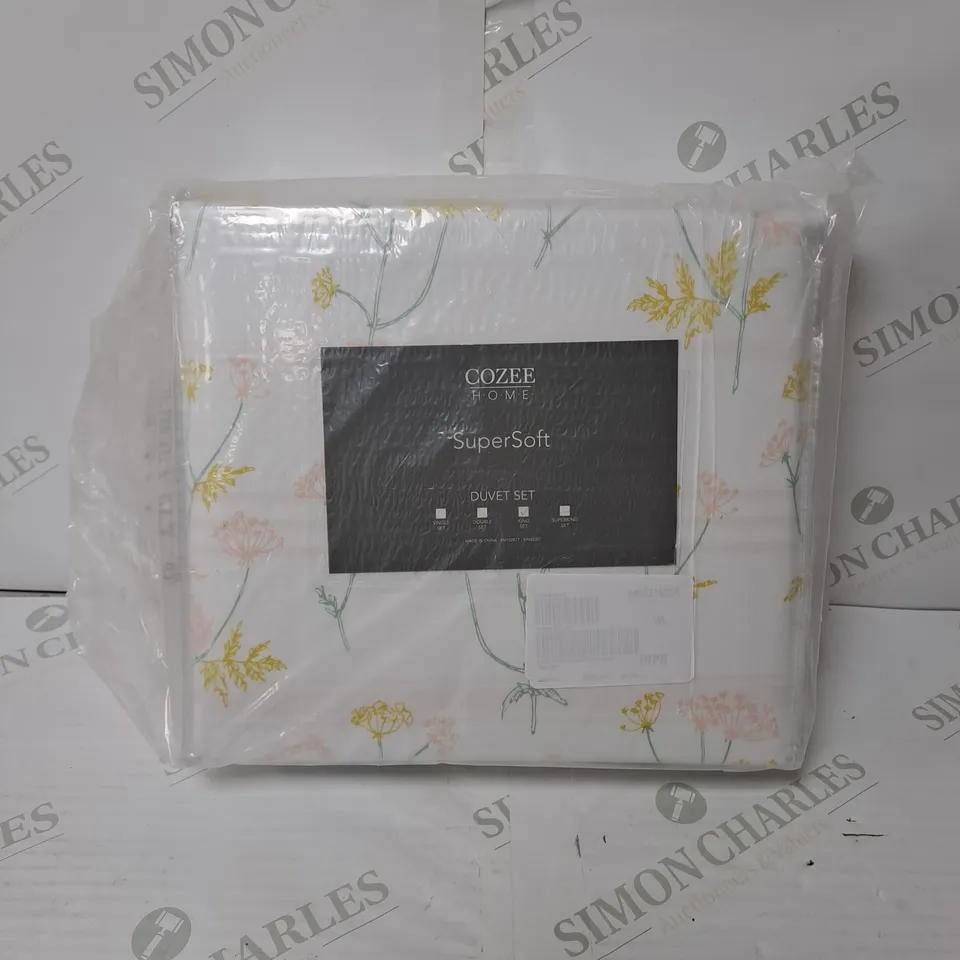 BAGGED COZEE HOME SUPERSOFT DUVET // SIZE: KING