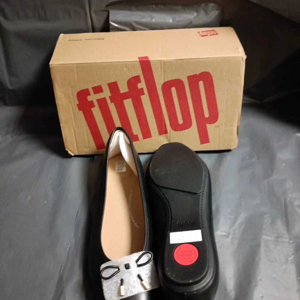 FITFLOP BLACK LEATHER BALLET FLATS WITH BOW – UK 6.5