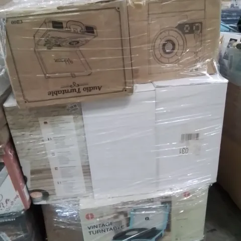 PALLET CONTAINING A LARGE QUANTITY OF TURNTABLES
