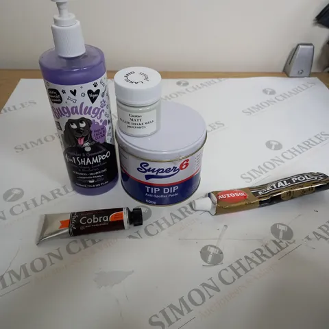 BOX OF APPROX 12 ASSORTED ITEMS TO INCLUDE - SUPER 6 TIP DIP - METAL POLISH - GUSTAV MATT ECT