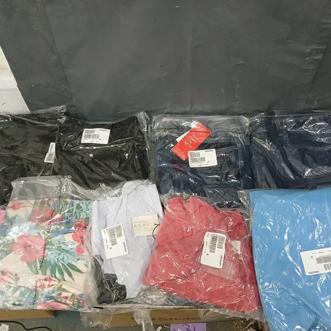 BOX OF APPROXIMATELY 10 ASSORTED PIECES OF CLOTHING IN VARIOUS STYLES, SIZES, AND BRANDS 