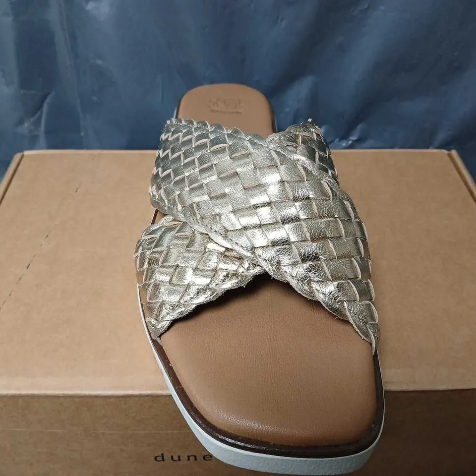 BOXED DUNE LONDON LUXURY LEATHER SANDAL IN GOLD COLOUR - SIZE 6