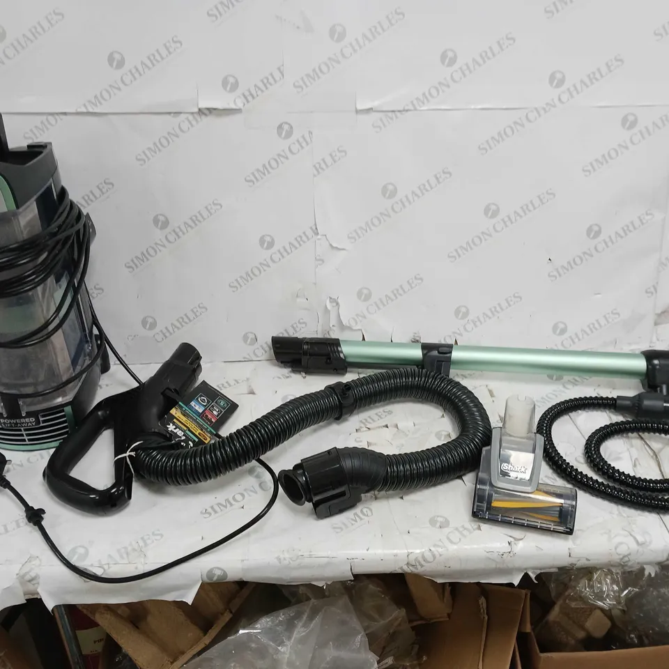 BOXED SHARK STRATOS CORDED VACUUM 