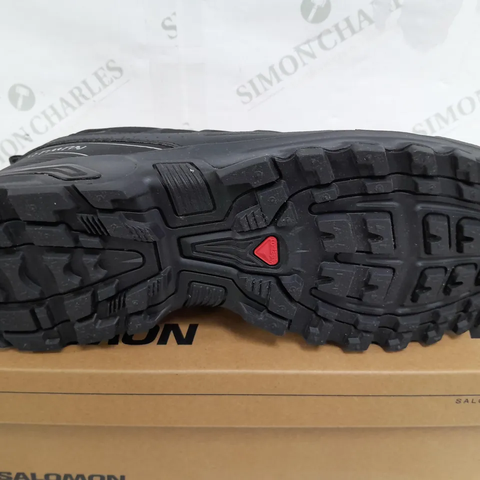 BOXED PAIR OF SALOMON OUTDOOR PLEIN AIR TRAINERS IN BLACK - UK 12.5