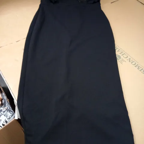 BOOHOO BLACK RUFFLE V NECK MIDI BODYCON DRESS - SIZE 10
