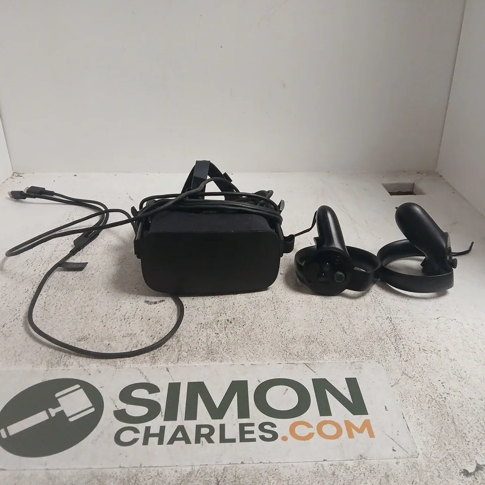 OCULUS VIRTUAL REALITY HEADSET WITH 2 CONTROLLERS UNBOXED