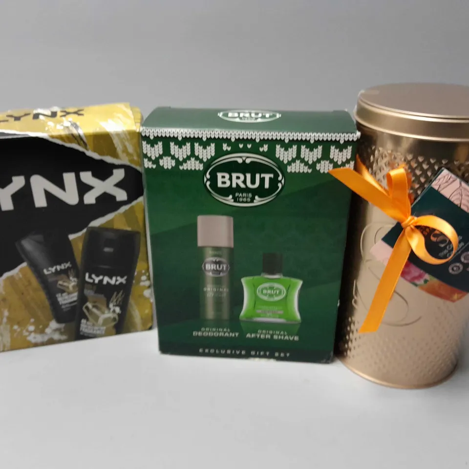 APPROXIMATELY 10 FRAGRANCE AND COSMETIC BOXSETS TO INCLUDE LYNX GOLD, BRUT EXCLUSIVE GIFT SET, SANCTUARY SPA THE COUNTS CAPSULE, ETC