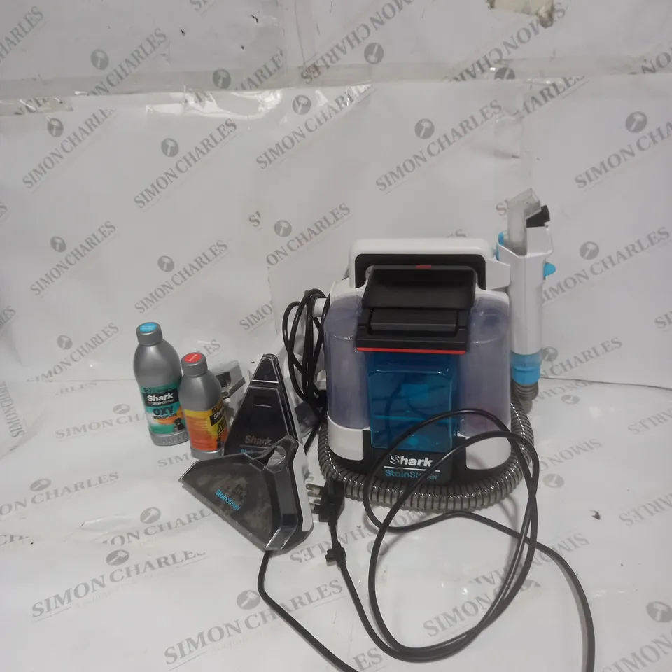 BOXED SHARK STAIN STRIKER PET SPOT CLEANER PX200UKT