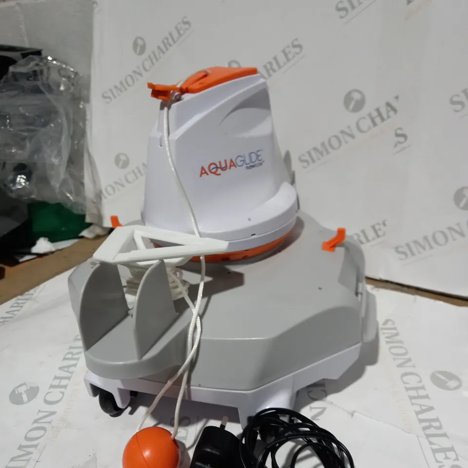 AQUAGLIDE AUTOMATIC POOL CLEANING ROBOT